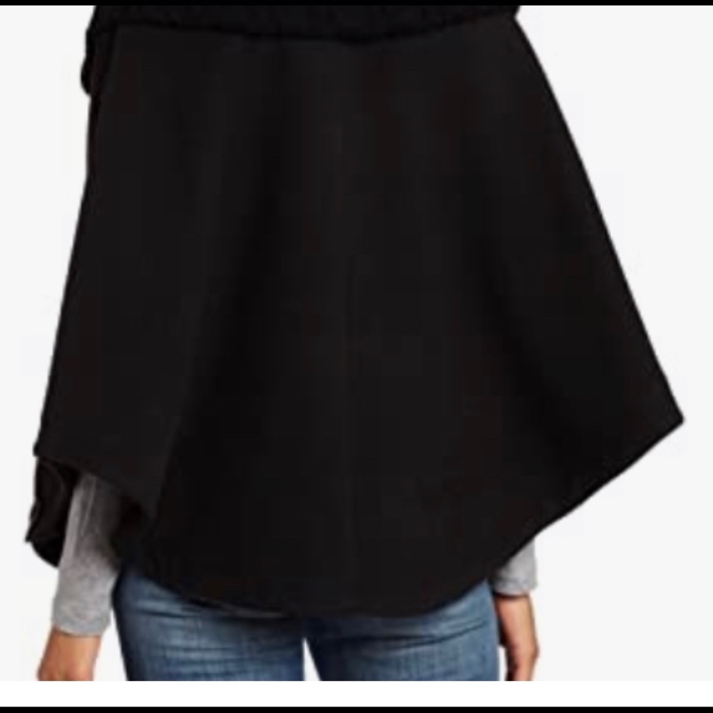 BGSD black wool shawl, size small. New with tags